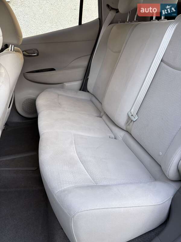 Хэтчбек Nissan Leaf 2012 в Коломые