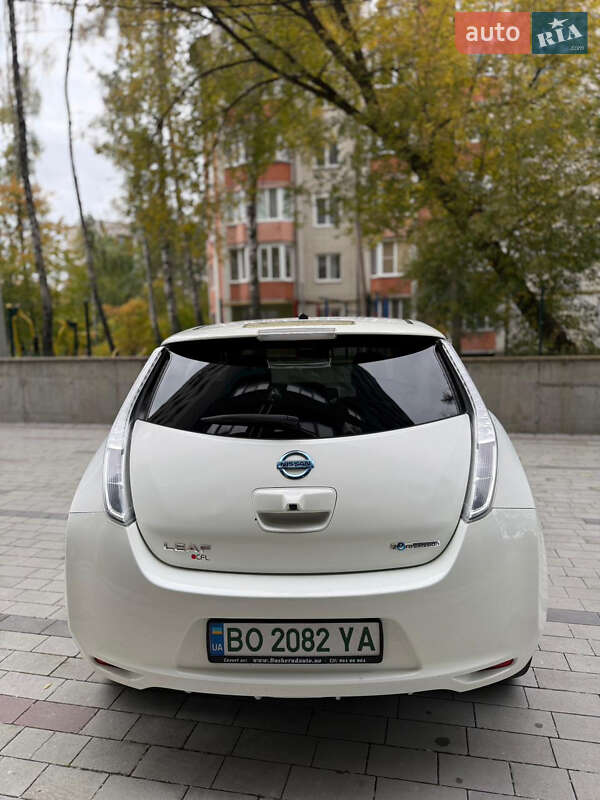 Хэтчбек Nissan Leaf 2014 в Тернополе