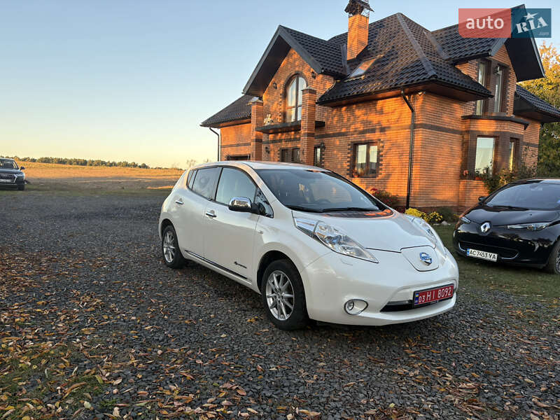 Хэтчбек Nissan Leaf 2014 в Луцке фото 2 Хэтчбек Nissan Leaf 2014 в Луцке