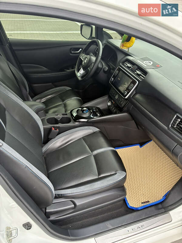 Хэтчбек Nissan Leaf 2021 в Киеве фото 14 Хэтчбек Nissan Leaf 2021 в Киеве