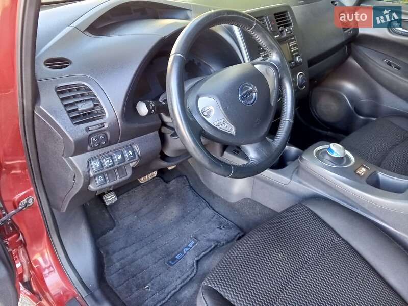 Хэтчбек Nissan Leaf 2013 в Белгороде-Днестровском фото 20 Хэтчбек Nissan Leaf 2013 в Белгороде-Днестровском