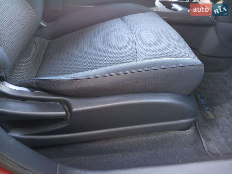 Хэтчбек Nissan Leaf 2013 в Белгороде-Днестровском фото 30 Хэтчбек Nissan Leaf 2013 в Белгороде-Днестровском