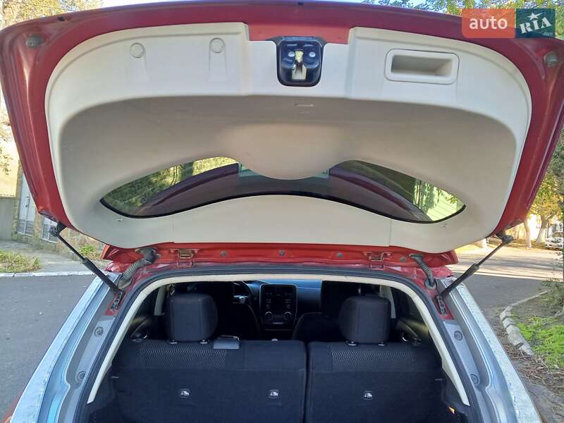 Хэтчбек Nissan Leaf 2013 в Белгороде-Днестровском фото 41 Хэтчбек Nissan Leaf 2013 в Белгороде-Днестровском