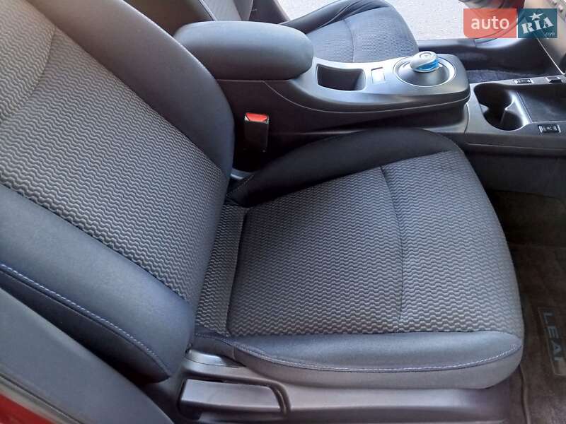 Хэтчбек Nissan Leaf 2013 в Белгороде-Днестровском фото 56 Хэтчбек Nissan Leaf 2013 в Белгороде-Днестровском