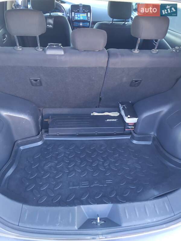 Хэтчбек Nissan Leaf 2015 в Луцке фото 21 Хэтчбек Nissan Leaf 2015 в Луцке