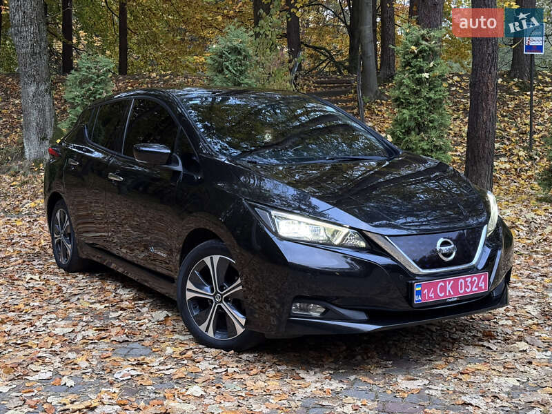 Хэтчбек Nissan Leaf 2018 в Дрогобыче