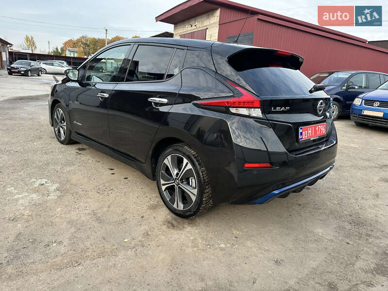 Хэтчбек Nissan Leaf 2018 в Сокале