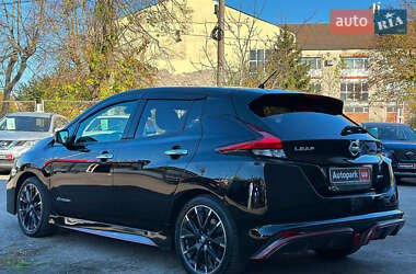 Хэтчбек Nissan Leaf 2018 в 