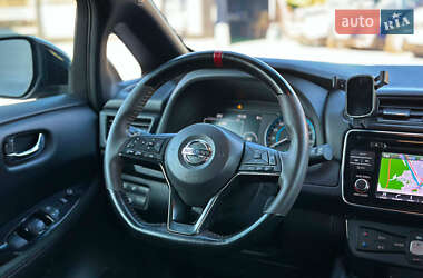 Хэтчбек Nissan Leaf 2018 в 