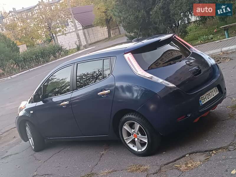 Хэтчбек Nissan Leaf 2017 в Одессе