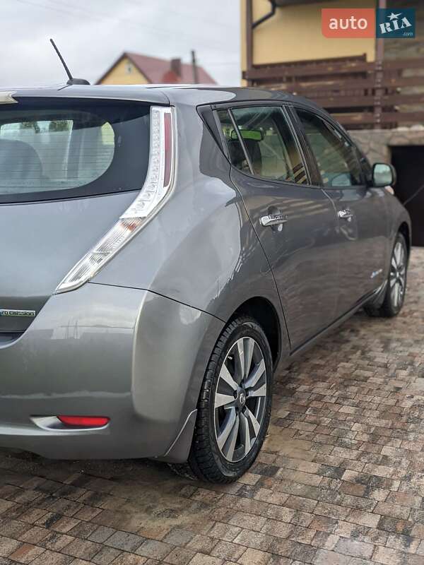 Хетчбек Nissan Leaf 2017 в Ратному фото 9 Хетчбек Nissan Leaf 2017 в Ратному