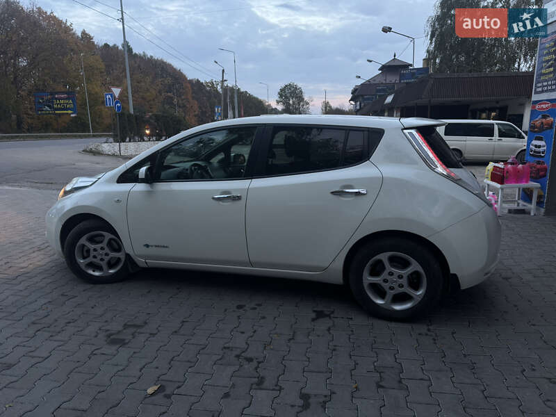 Хетчбек Nissan Leaf 2016 в Тернополі