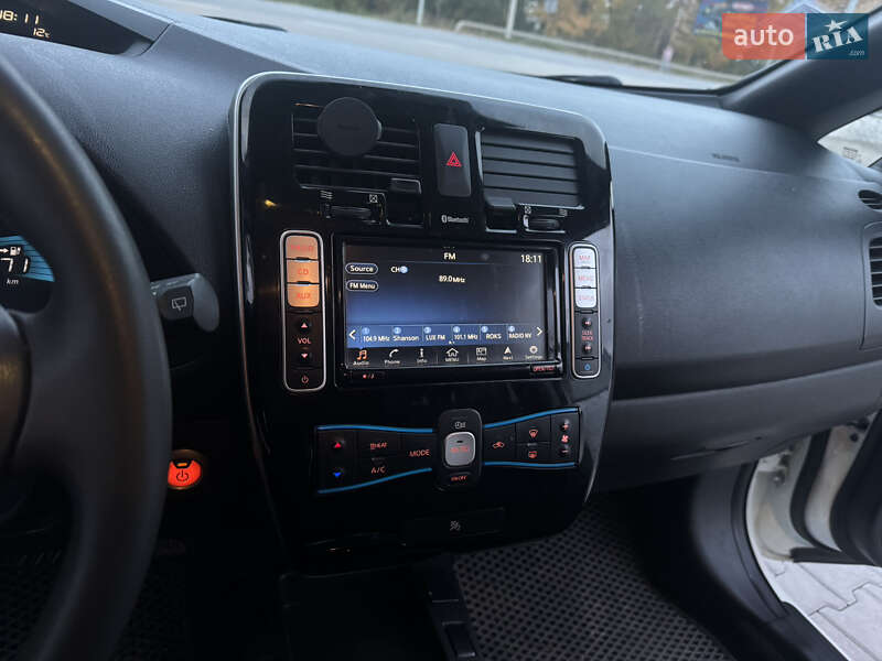 Хетчбек Nissan Leaf 2016 в Тернополі