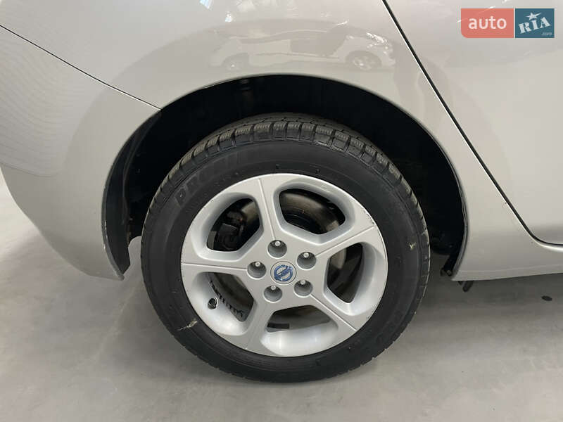Хэтчбек Nissan Leaf 2013 в Стрые фото 25 Хэтчбек Nissan Leaf 2013 в Стрые