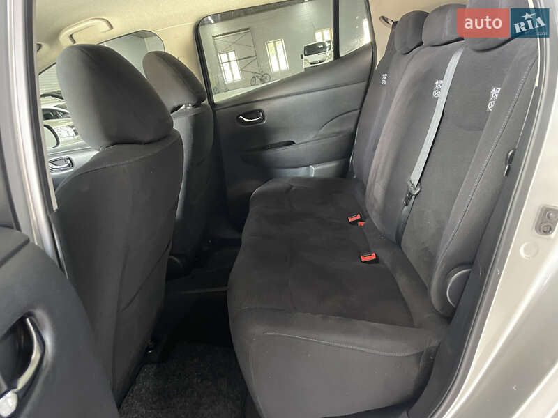Хэтчбек Nissan Leaf 2013 в Стрые фото 43 Хэтчбек Nissan Leaf 2013 в Стрые