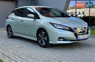 Хэтчбек Nissan Leaf 2018 в 