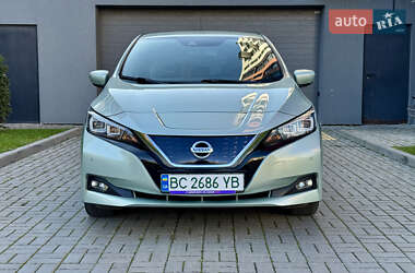 Хэтчбек Nissan Leaf 2018 в 