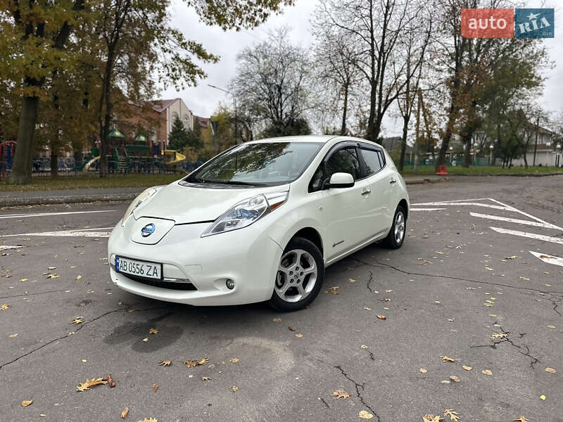 Хетчбек Nissan Leaf 2012 в Вінниці
