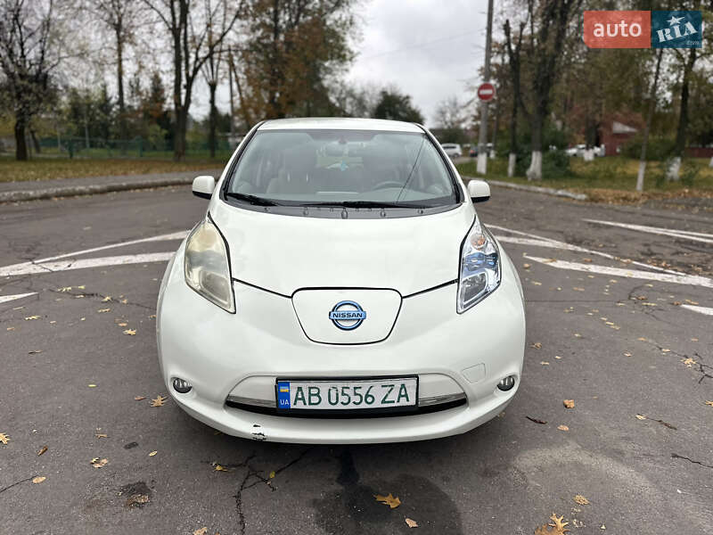 Хетчбек Nissan Leaf 2012 в Вінниці