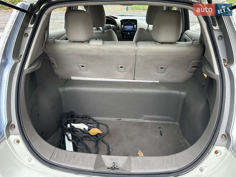 Хетчбек Nissan Leaf 2012 в Вінниці