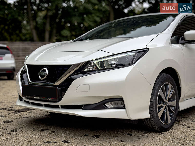 Хетчбек Nissan Leaf 2021 в Бродах