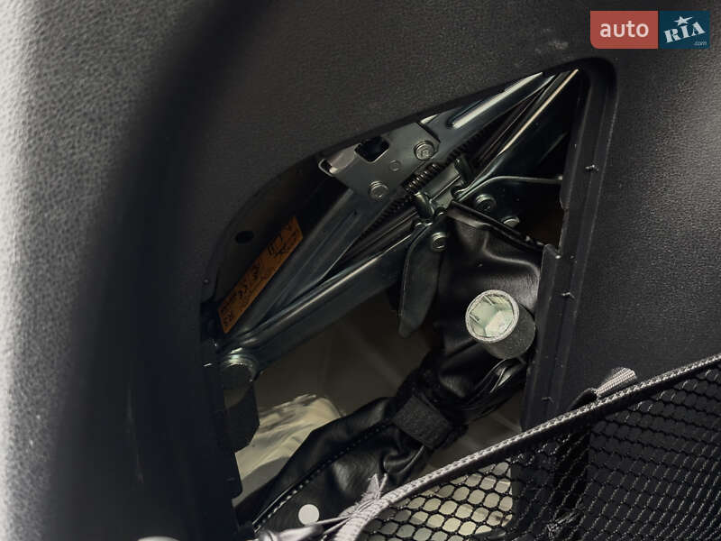 Хетчбек Nissan Leaf 2021 в Бродах