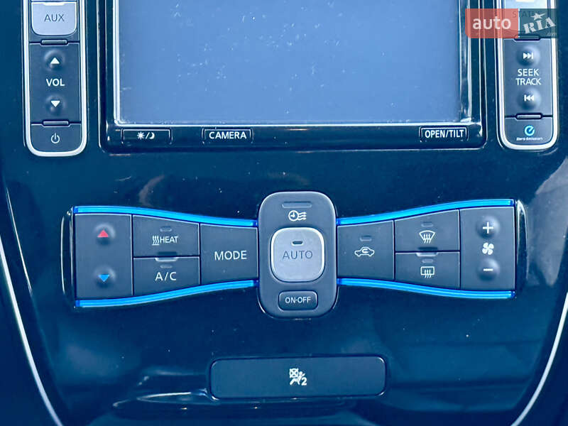 Хэтчбек Nissan Leaf 2014 в Луцке