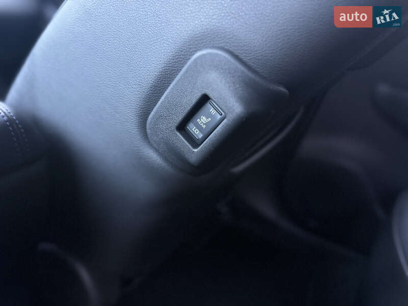 Хэтчбек Nissan Leaf 2014 в Луцке