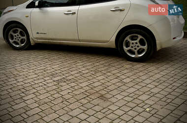Хэтчбек Nissan Leaf 2014 в Ивано-Франковске