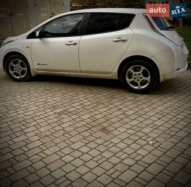 Nissan Leaf 2014
