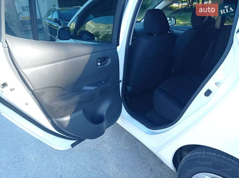 Хэтчбек Nissan Leaf 2017 в Львове фото 17 Хэтчбек Nissan Leaf 2017 в Львове