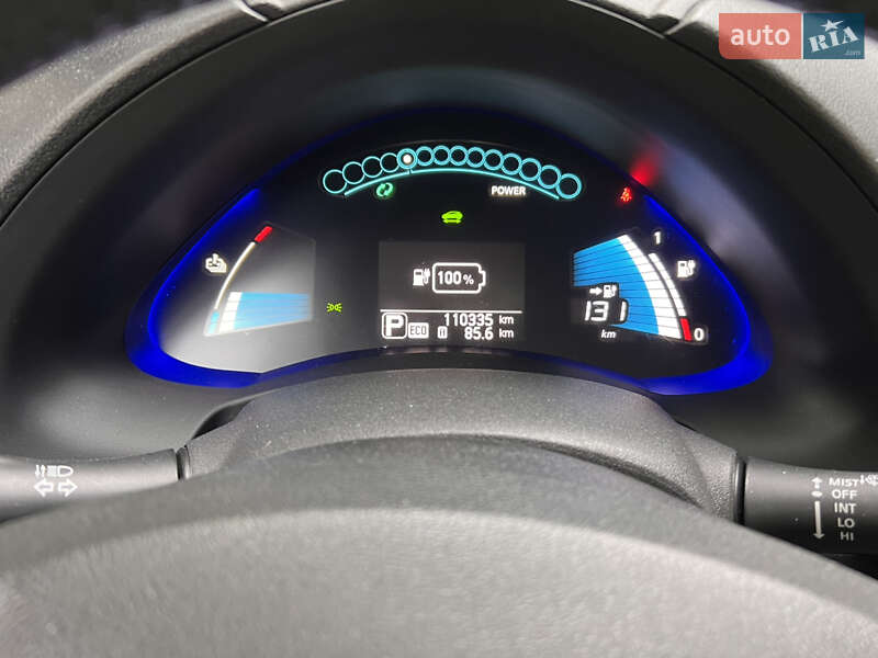 Хетчбек Nissan Leaf 2013 в Кременчуці