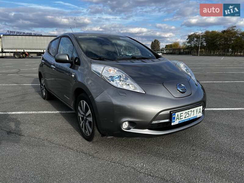 Хэтчбек Nissan Leaf 2014 в Днепре фото 2 Хэтчбек Nissan Leaf 2014 в Днепре