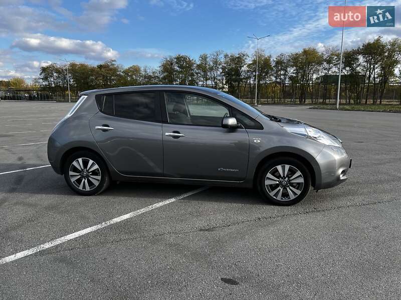 Хэтчбек Nissan Leaf 2014 в Днепре фото 6 Хэтчбек Nissan Leaf 2014 в Днепре