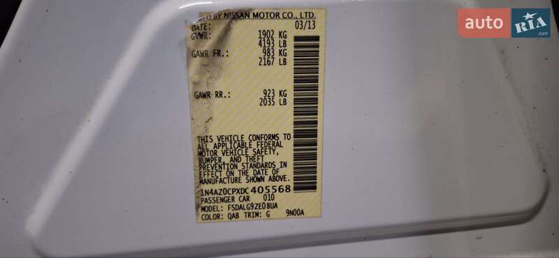 Хэтчбек Nissan Leaf 2013 в Ровно