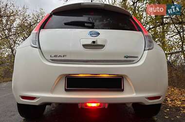 Хэтчбек Nissan Leaf 2013 в Днепре