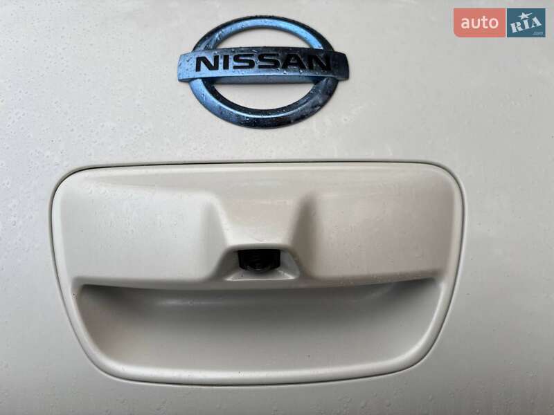 Хэтчбек Nissan Leaf 2013 в Днепре