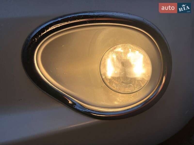 Хэтчбек Nissan Leaf 2013 в Днепре