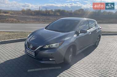 Хэтчбек Nissan Leaf 2017 в Днепре