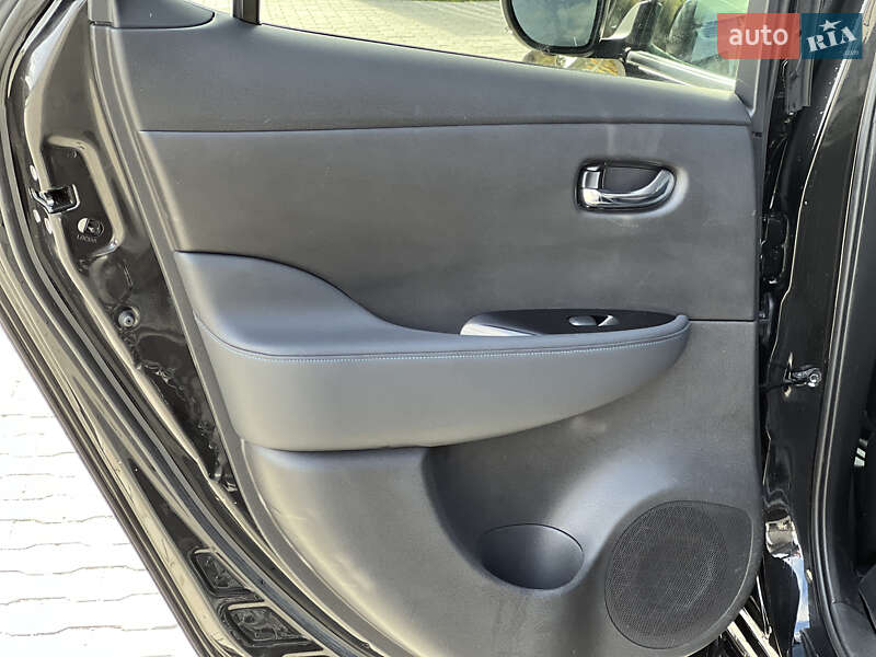 Хэтчбек Nissan Leaf 2019 в Луцке