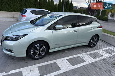 Хэтчбек Nissan Leaf 2019 в Ровно Хэтчбек Nissan Leaf 2019 в Ровно