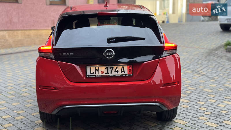 Хэтчбек Nissan Leaf 2023 в Сваляве