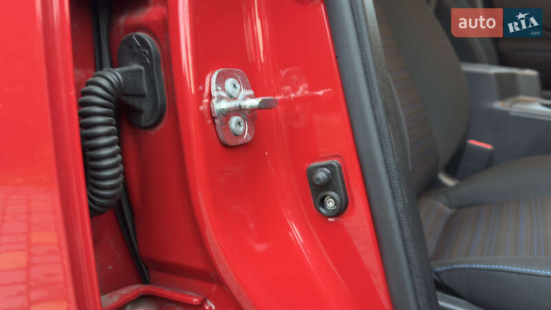 Хэтчбек Nissan Leaf 2023 в Сваляве