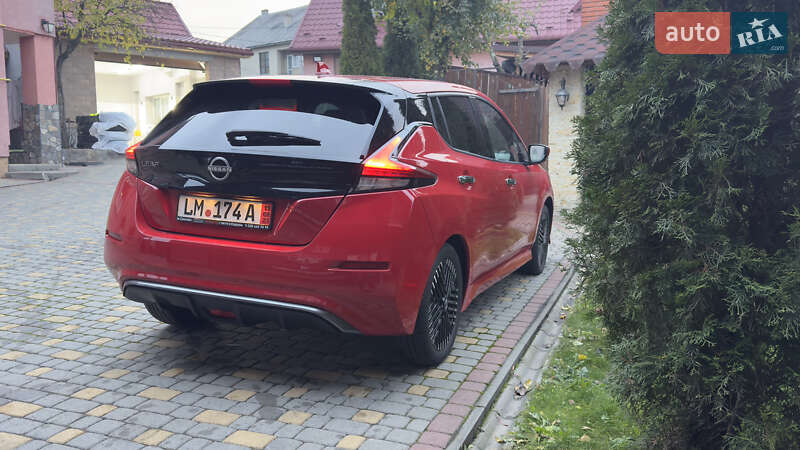 Хэтчбек Nissan Leaf 2023 в Сваляве