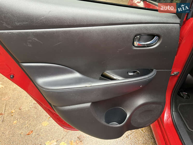 Хэтчбек Nissan Leaf 2018 в Львове фото 46 Хэтчбек Nissan Leaf 2018 в Львове