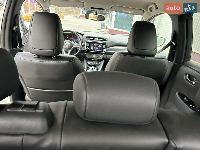 Хэтчбек Nissan Leaf 2020 в Киеве
