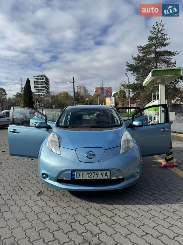 Хэтчбек Nissan Leaf 2015 в Львове фото 4 Хэтчбек Nissan Leaf 2015 в Львове