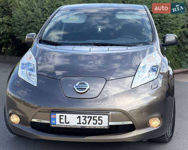 Хэтчбек Nissan Leaf 2016 в Тернополе