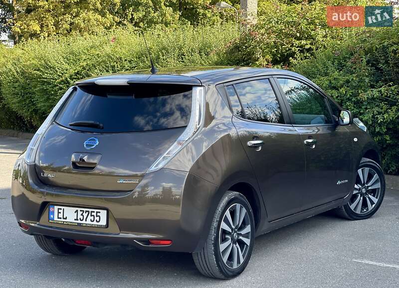 Хэтчбек Nissan Leaf 2016 в Тернополе