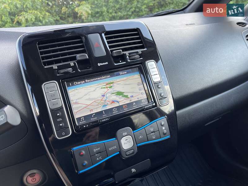 Хэтчбек Nissan Leaf 2016 в Тернополе